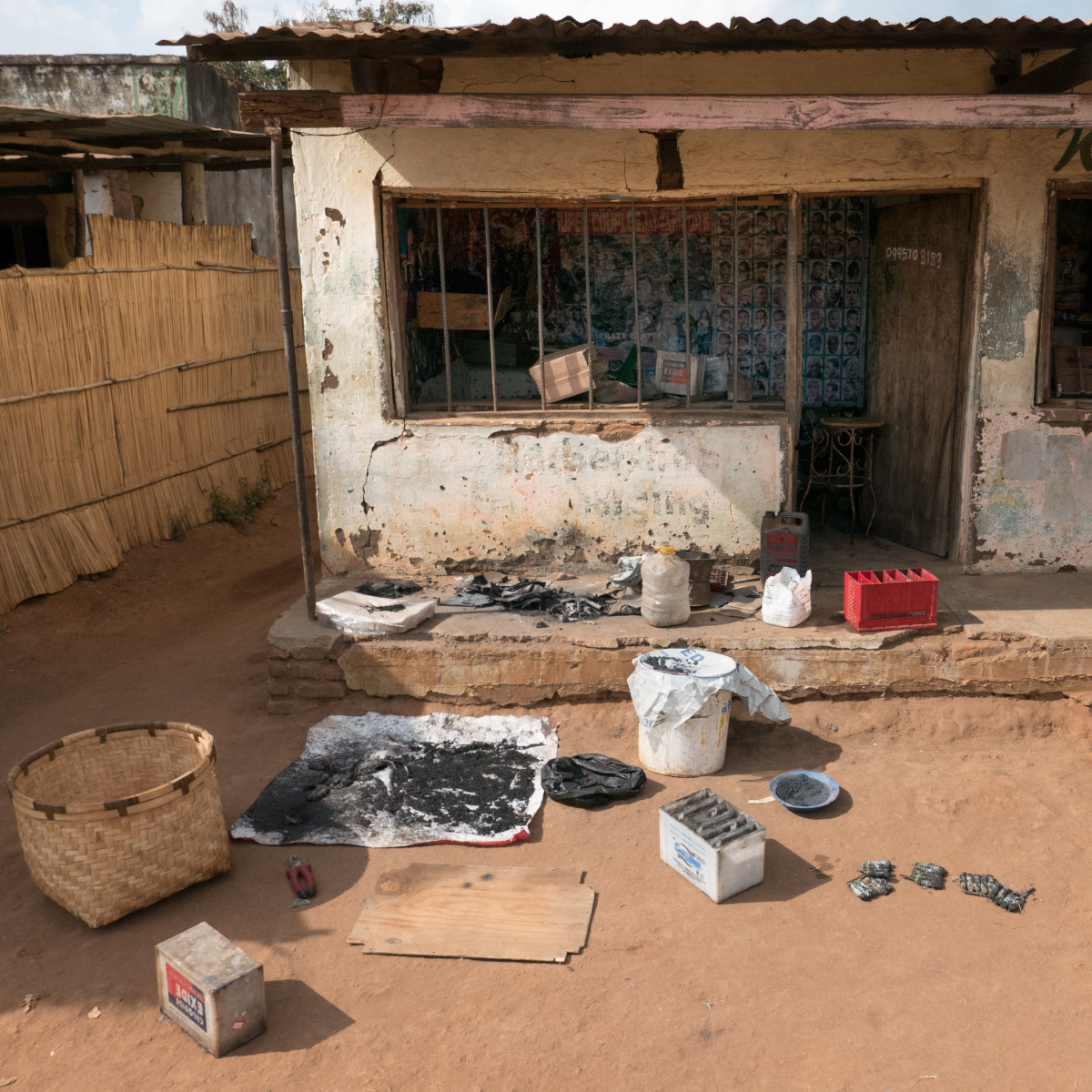 Research Brief: How Are Malawi’s Rural Solar Energy Systems and Lead Poisoning Connected? 